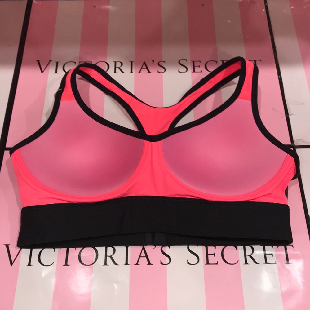 PINK Victoria’s Secret Sports Bra Racerback - Picture 3 of 6